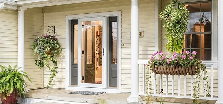 screen door installation in Beverley Acres