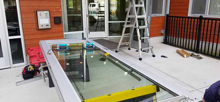 storefront door glass replacement Richmond Hill